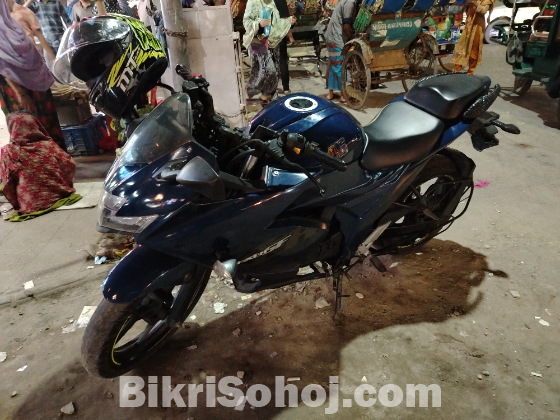 Suzuki Gixxer SF FI Abs